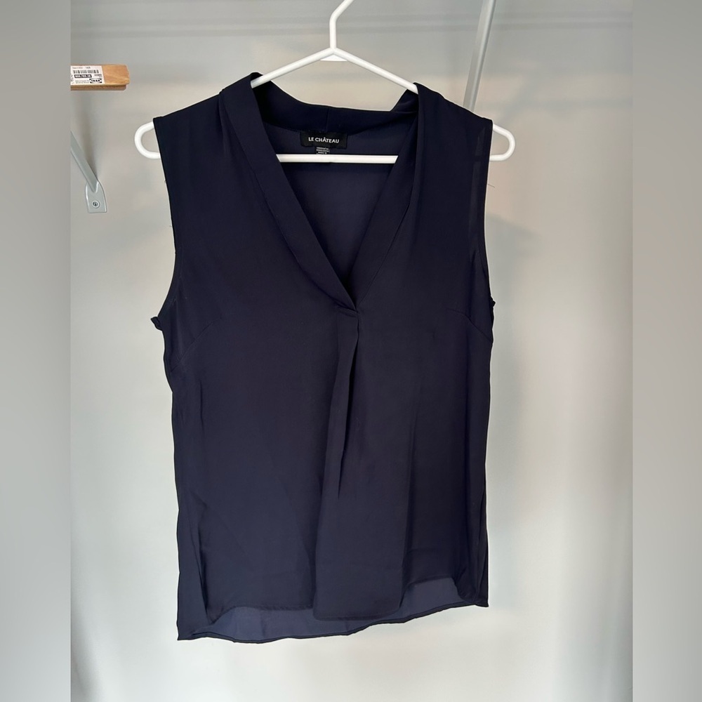 🧡5/$25🧡Le Chateau Women's Navy Sleeveless Blouse